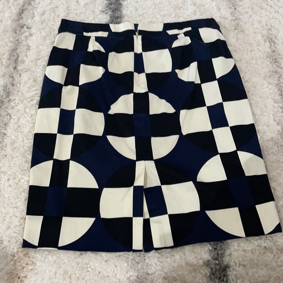 Bundle of 3 pencil skirts - Picture 6 of 7